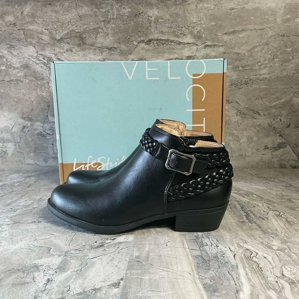 Life Stride classic bootie